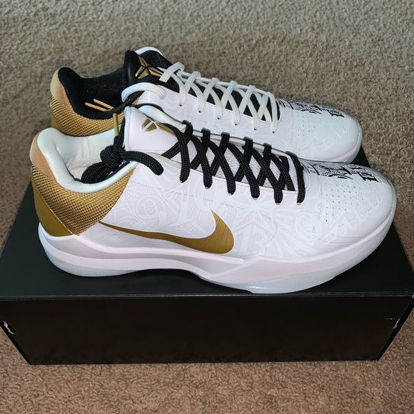 Kobe 5 Protro “Big Stage” size 10.5 - Picture 4 of 7